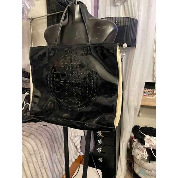 Tory burch patent leather black perforated logo tote bag/purse/pocketbook - Picture 4 of 11